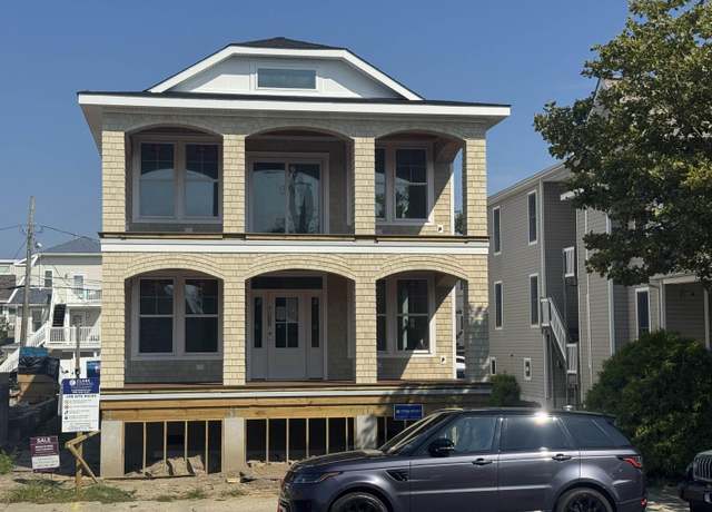 Property at 618 Atlantic Ave #2nd Floor, Ocean City, NJ 08226, 5 beds, 4.5 baths