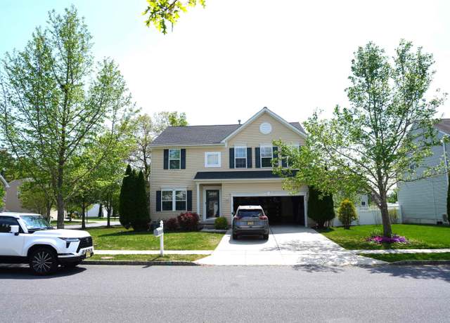 Property at 18 Rembrandt Way, Hamilton Township, NJ 08330, 4 beds, 2.5 baths