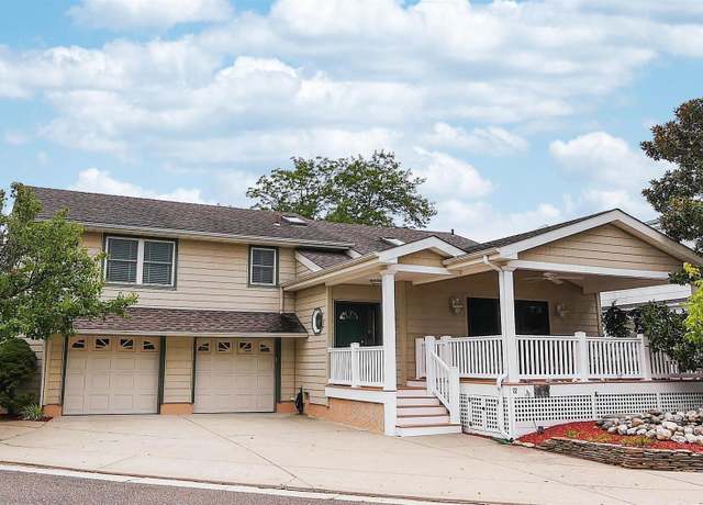 Property at 12 Edgemar Cir, Margate, NJ 08402, 4 beds, 3 baths