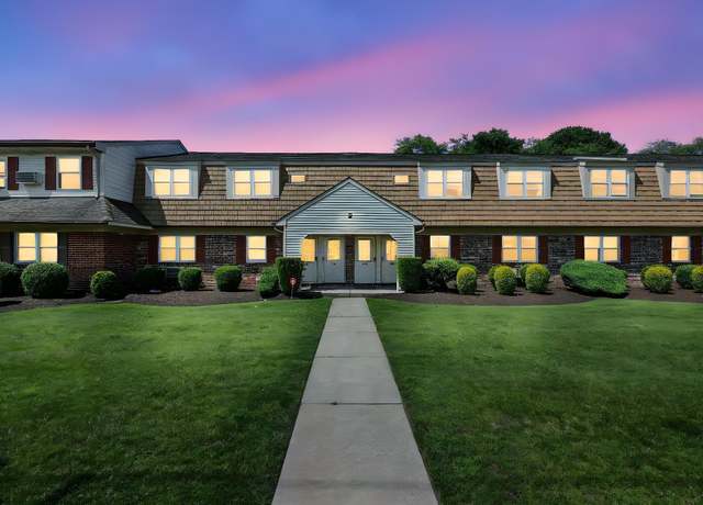 Property at 69 A Oxford Vlg #69A, Egg Harbor Township, NJ 08234, 2 beds, 1 bath