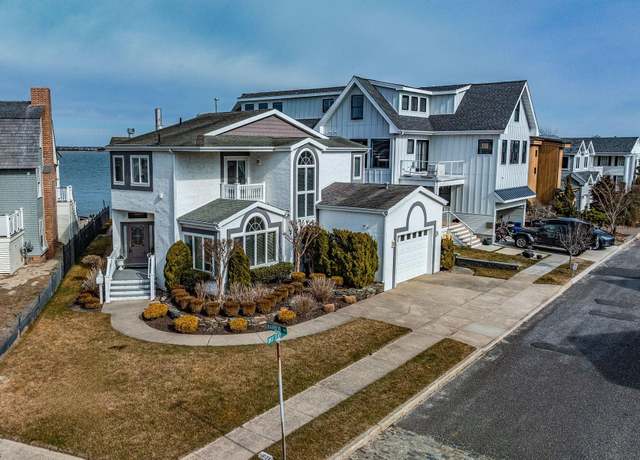 Property at 2 Brittany Dr, Ocean City, NJ 08226, 4 beds, 2.5 baths