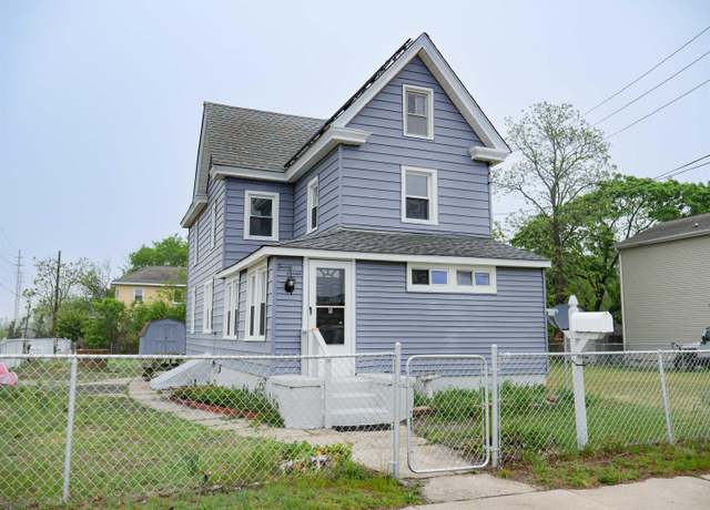 Property at 27 S 3rd St, Pleasantville, NJ 08232, 5 beds, 2 baths