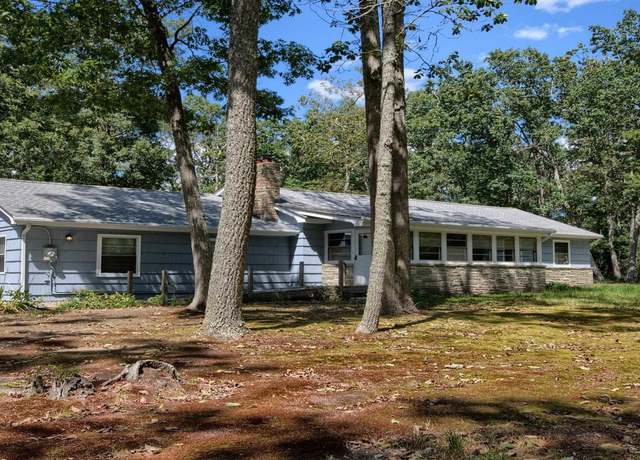 Property at 153 Leeds Point Rd, Galloway Township, NJ 08205-4225, 3 beds, 2 baths