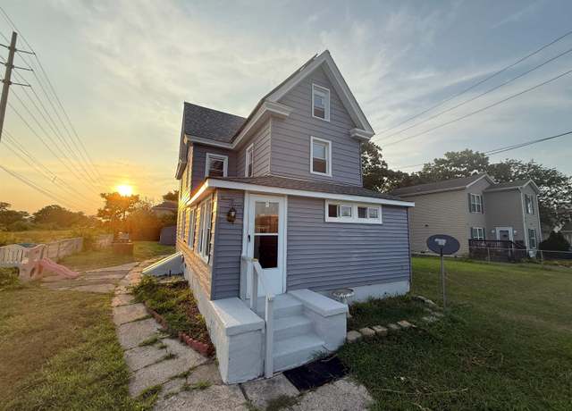 Property at 27 S 3rd St, Pleasantville, NJ 08232, 5 beds, 2 baths