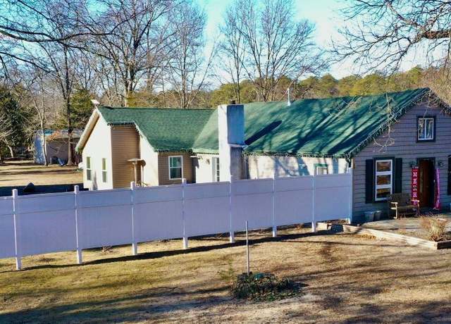 Property at 689 Huber Ave, Williamstown, NJ 08094-4019, 2 beds, 1.5 baths