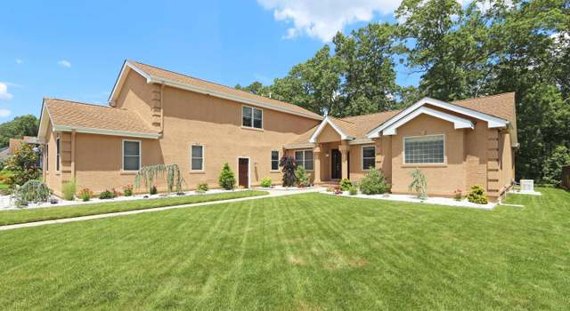 Photo of 4 Scarlett Oak Cir, Egg Harbor Township, NJ 08234-7580