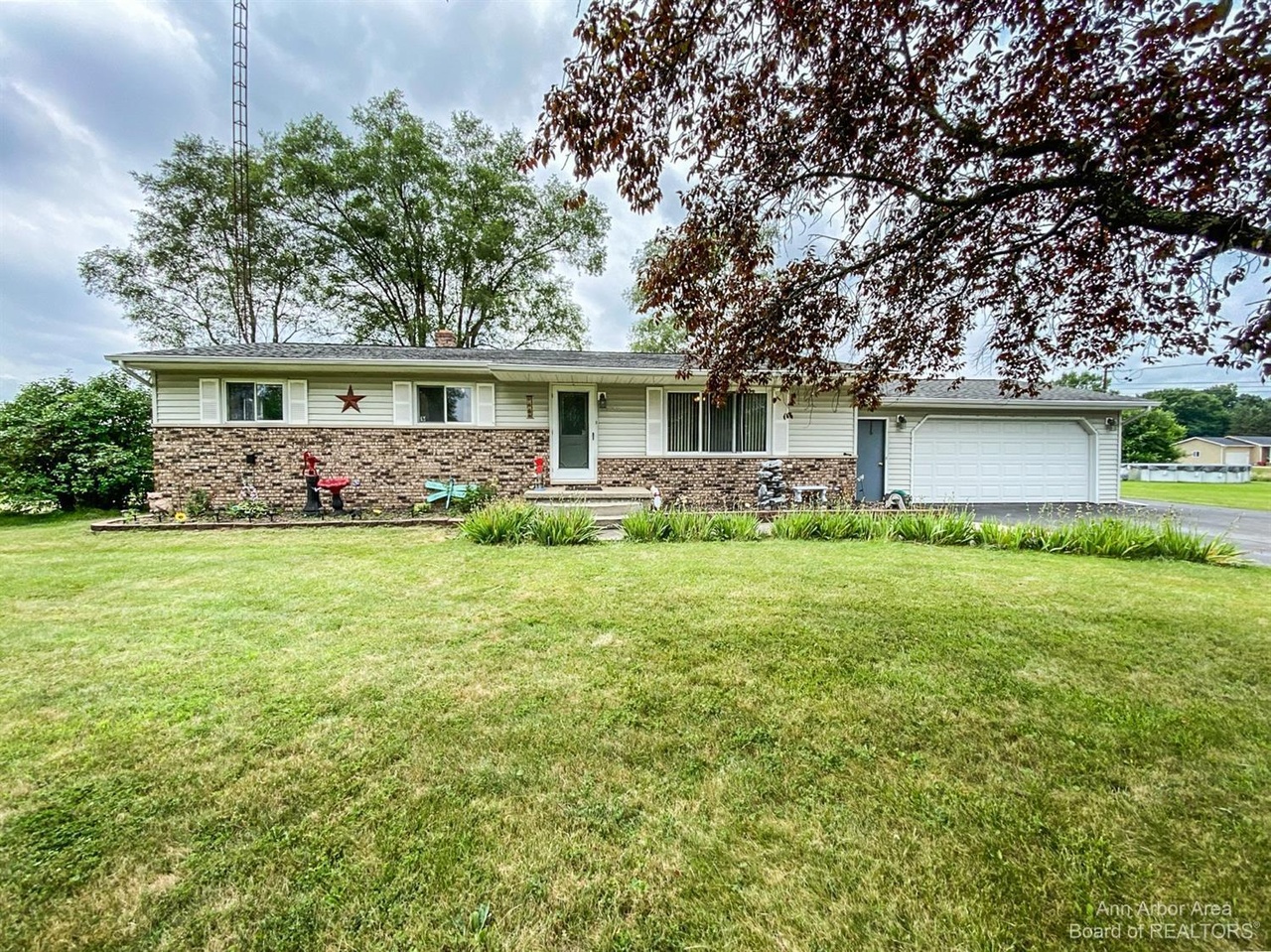 7305 Durand Rd, New Lothrop, MI 48460 MLS 3282922 Redfin