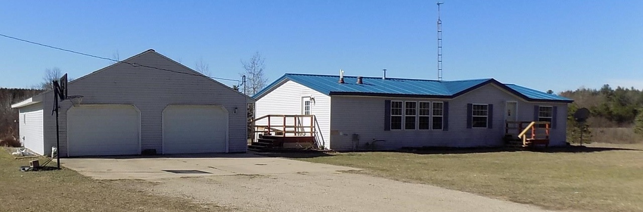 753 W McKimmy Rd, Gladwin, MI 48624 | MLS# 50138034 | Redfin