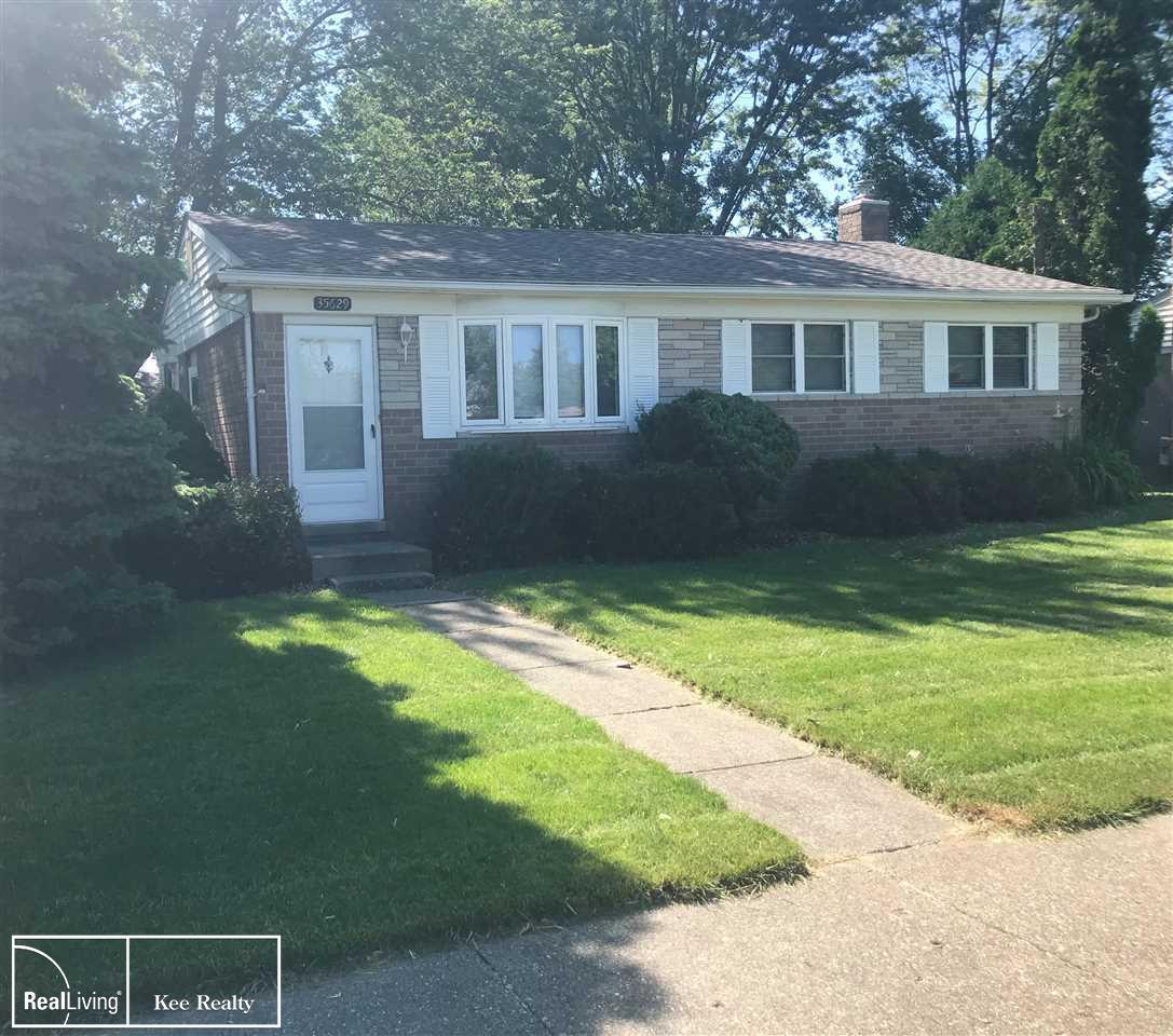 35629 Simon, Clinton Township, MI 48035 MLS 31396324 Redfin