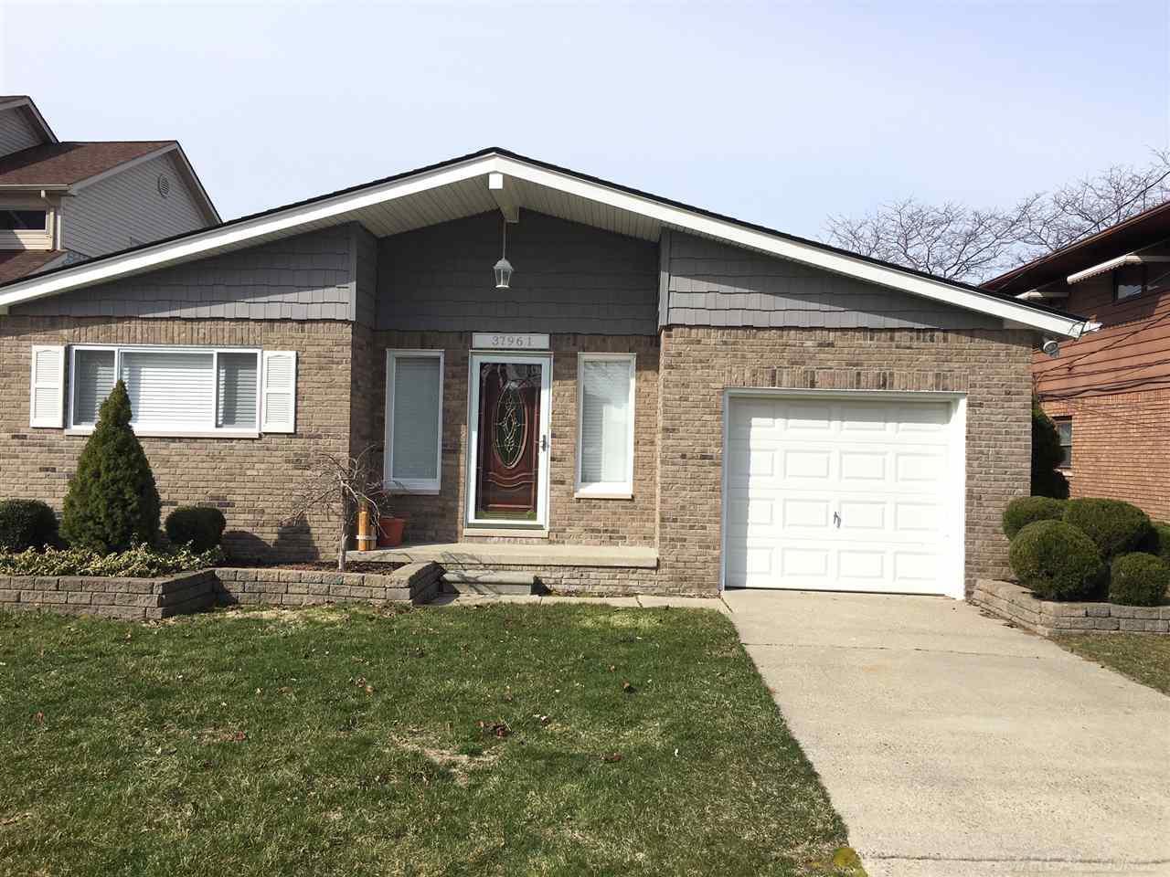 37961 Huron Pointe Dr, Harrison Twp, MI 48045 | MLS# 31347360 | Redfin