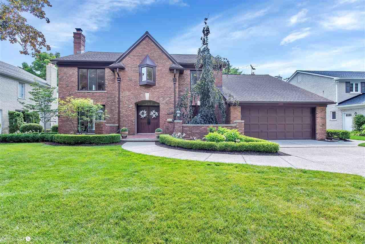 553 Coventry Ln, Grosse Pointe Woods, MI 48236 MLS 50021700 Redfin