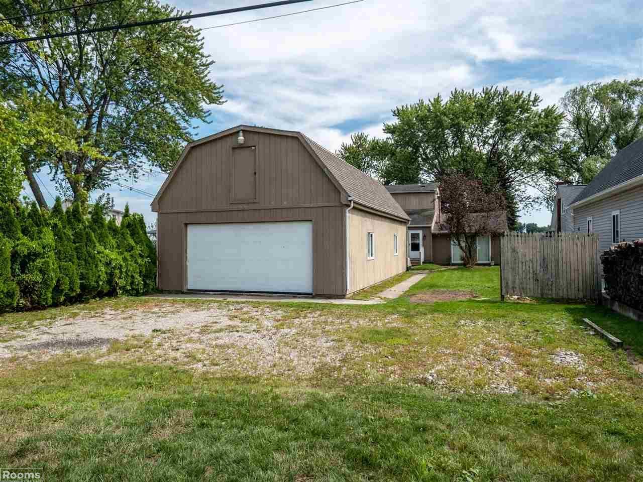 10111 St John Dr, Clay Twp, MI 48001 MLS 50020971 Redfin