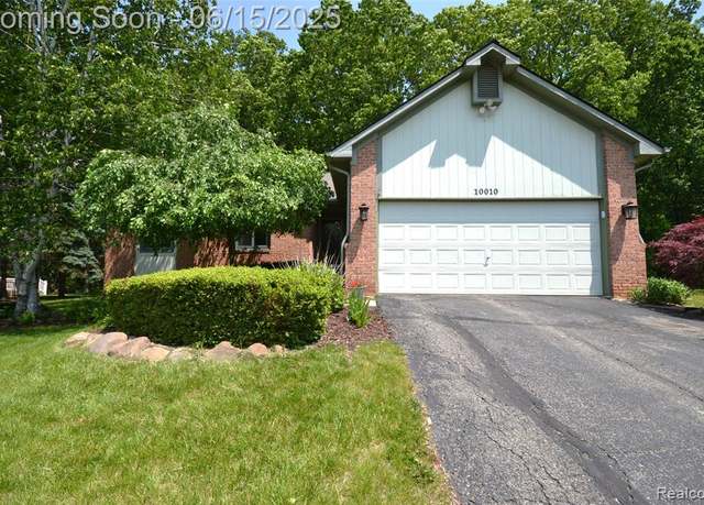 Property at 10010 Orchard Ridge Ct, Holly, MI 48442 8233, 3 beds, 2 baths