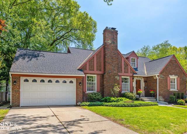 Property at 292 Chalfonte Ave, Grosse Pointe Farms, MI 48236, 4 beds, 2 baths