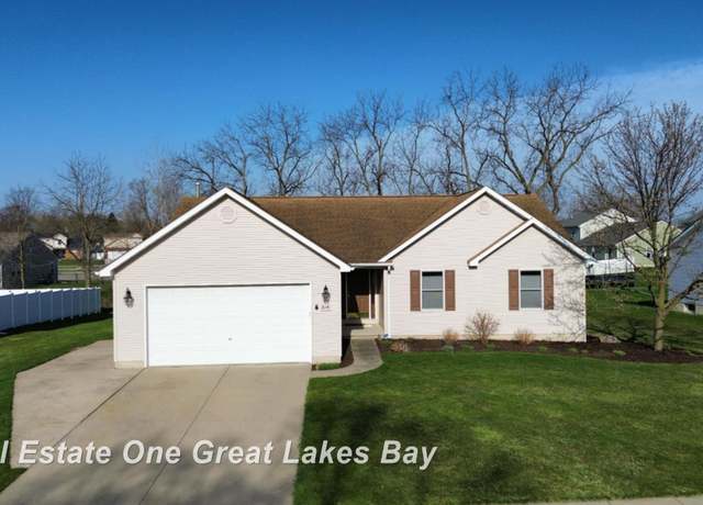 Property at 814 Barn Swallow Ln, Milan, MI 48160, 3 beds, 2.5 baths