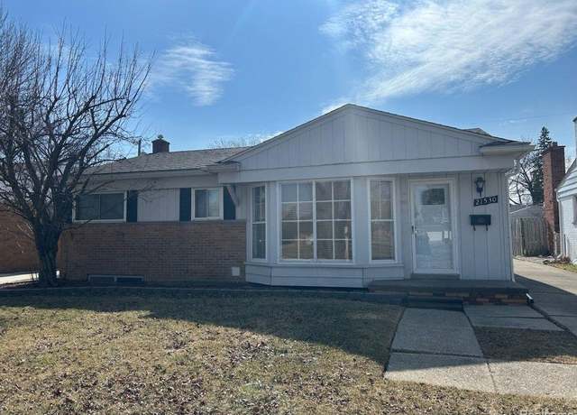 Property at 21530 Tanglewood St, Saint Clair Shores, MI 48082 1275, 3 beds, 1.5 baths