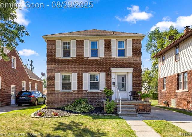 Property at 917 Emmons Blvd, Lincoln Park, MI 48146 4238, 3 beds, 1 bath