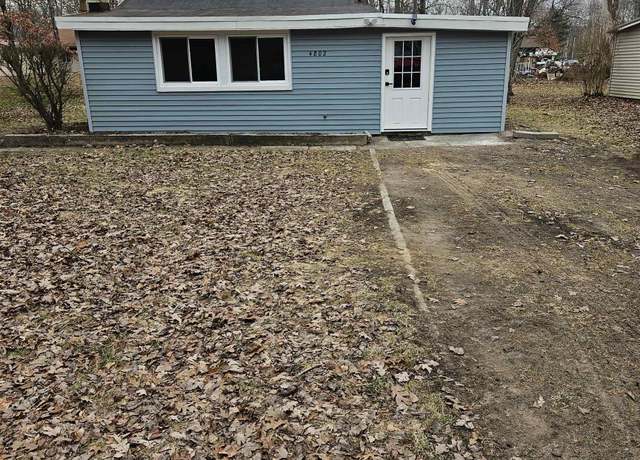 Property at 4802 Maplewood Dr, Harrison, MI 48625, 4 beds, 2 baths