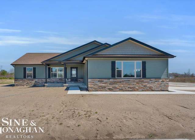 Property at 193 Oregon Ave, Marysville, MI 48040, 3 beds, 2.5 baths