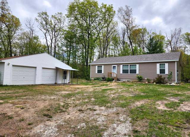 Property at 2521 Bonnie Mae Rd, Harrison, MI 48625, 3 beds, 2 baths