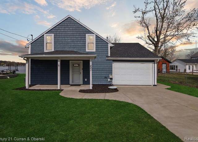 Property at 421 EDGEWOOD Dr, Jackson, MI 49201 7610, 2 beds, 2 baths