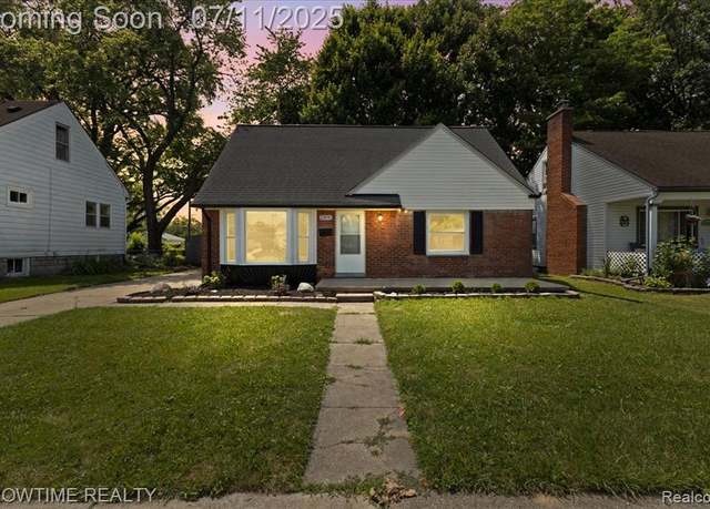 Property at 23041 Shakespeare Ave, Eastpointe, MI 48021 1717, 3 beds, 2 baths