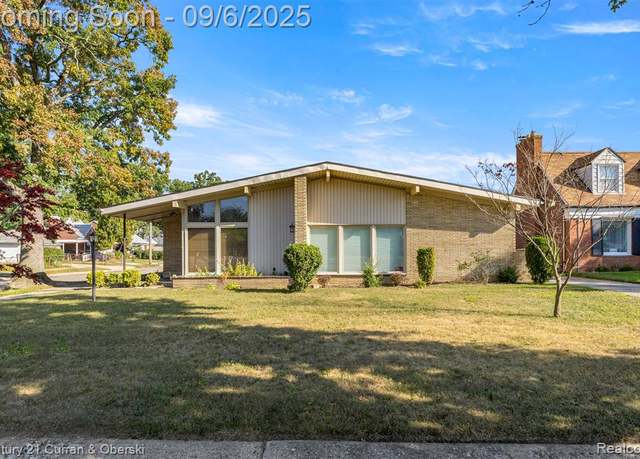 Property at 4040 W Outer Dr, Detroit, MI 48221 1456, 4 beds, 3.5 baths
