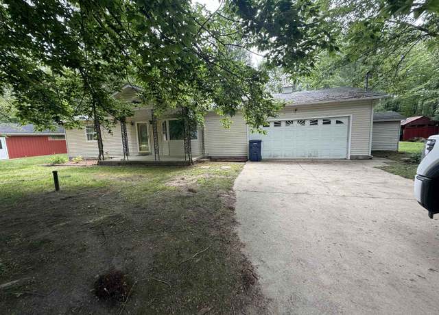 Property at 1247 W Youngs Rd, Gladwin, MI 48624, 3 beds, 1 bath
