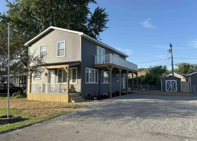 Property at 3315 9th St, Monroe, MI 48162, 4 beds, 2 baths