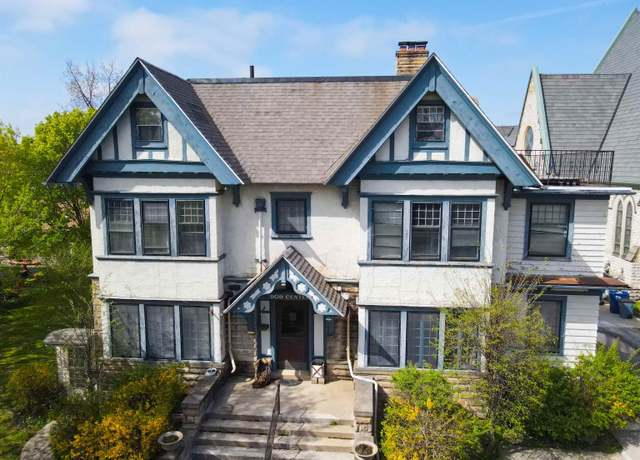 Property at 909 Center Ave, Bay City, MI 48708, 11 beds, 6 baths