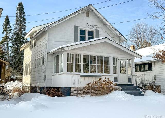 Property at 167 E Harding Ave, Ironwood, MI 49938, 3 beds, 1 bath