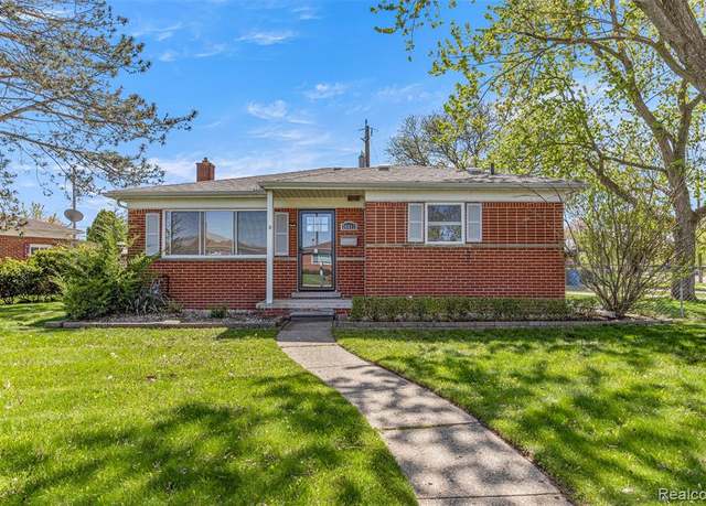Property at 26011 Keith Street St, Dearborn Heights, MI 48127 1140, 3 beds, 2.5 baths