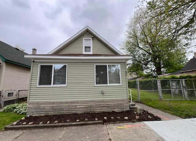 Property at 48 E James St, Detroit, MI 48218 1427, 3 beds, 1 bath