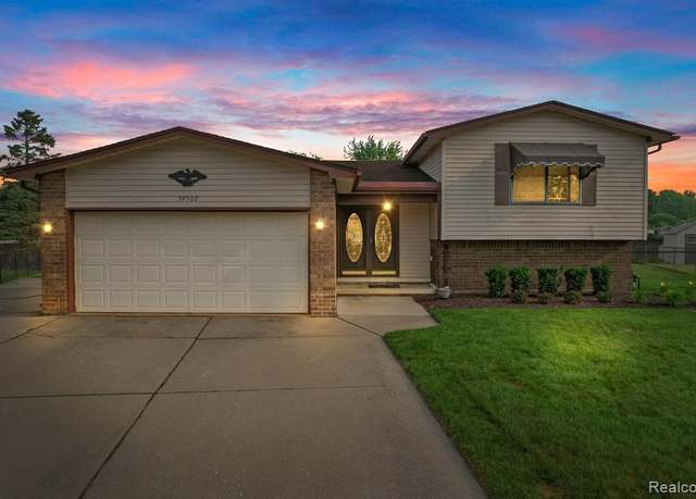 Property at 39502 Salvatore Dr, Sterling Heights, MI 48313 5161, 5 beds, 2.5 baths
