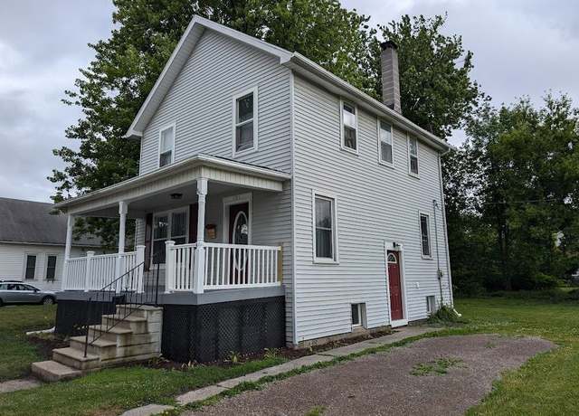 Property at 701 15th St, Bay City, MI 48708, 3 beds, 1.5 baths