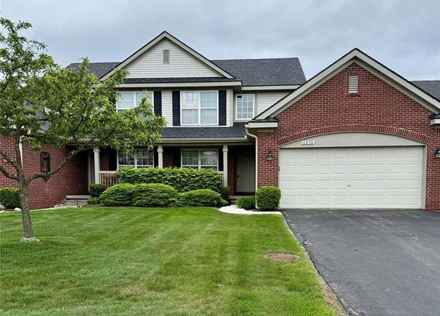 Property at 6438 Club Ct, Grand Blanc, MI 48439 9457, 2 beds, 2.5 baths