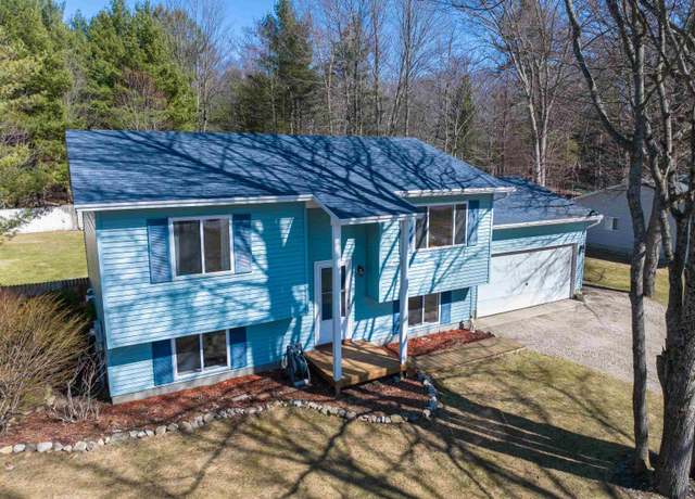 Property at 1294 Fisher Rd Lot : 9, Traverse City, MI 49685, 3 beds, 2 baths