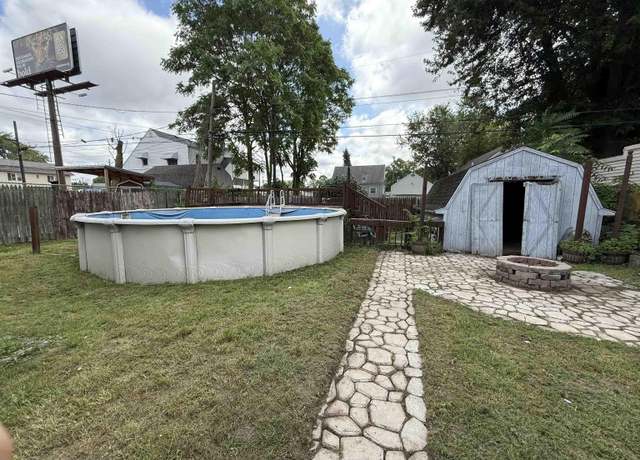Property at 5768 Steffens Ave, Toledo, OH 43623-0000, 4 beds, 2 baths