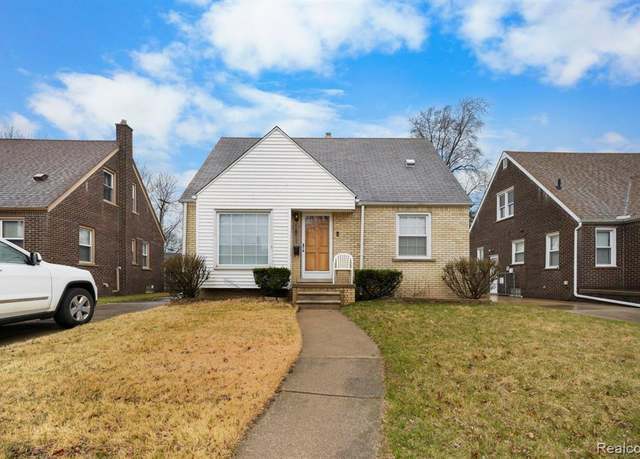 Property at 1811 ROBINDALE Ave, Dearborn, MI 48128 1047, 3 beds, 1 bath