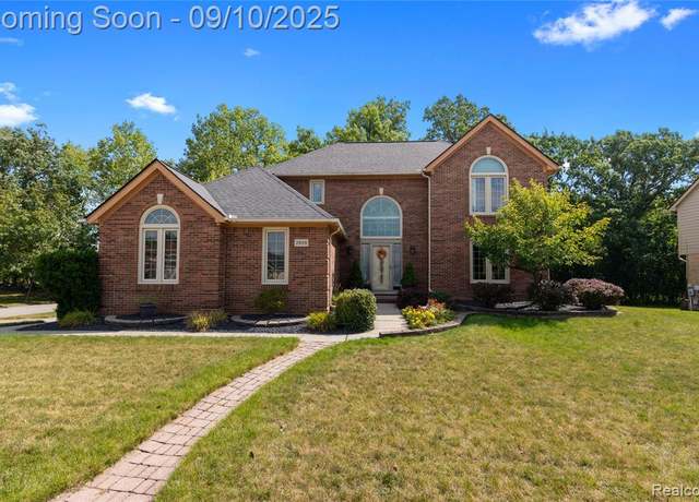 Property at 2859 Doncaster Dr, Canton, MI 48188 6253, 3 beds, 2.5 baths