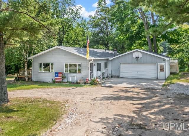 Property at 5373 18th Rd, Escanaba, MI 49829, 3 beds, 1.5 baths