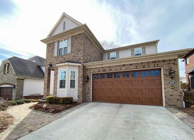 Property at 220 S CASTELL Ave, Rochester, MI 48307 2621, 4 beds, 3 baths