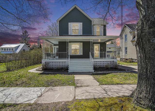 Property at 622 Leelanau Ave Lot : 3, Frankfort, MI 49635, 4 beds, 2 baths