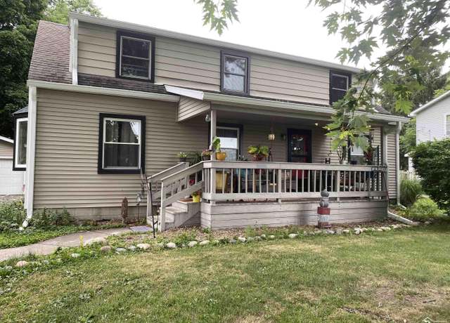 Property at 15427 Keegan Rd, Monroe, MI 48161, 4 beds, 2 baths