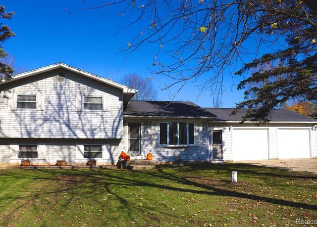 Property at 11635 Peelman Dr, Lennon, MI 48449 9656, 4 beds, 1.5 baths