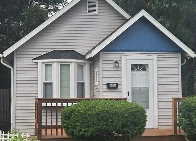 Property at 2814 Crooks Rd, Royal Oak, MI 48073 3214, 2 beds, 1 bath