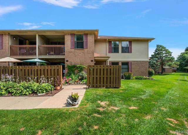 Property at 19227 Surrey Ln, Northville, MI 48167 3140, 1 bed, 2 baths