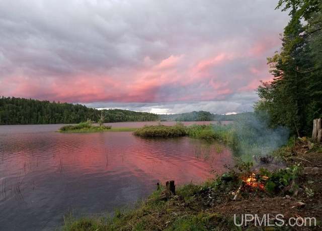 Property at 225 Shoreline Dr, Negaunee, MI 49866