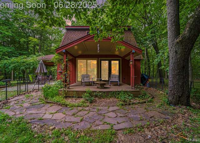 Property at 3030 Stanton Rd, Oxford, MI 48371 5828, 3 beds, 1.5 baths