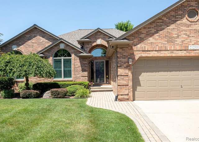 Property at 21295 Sienna Dr, Macomb, MI 48044 6407, 3 beds, 2.5 baths